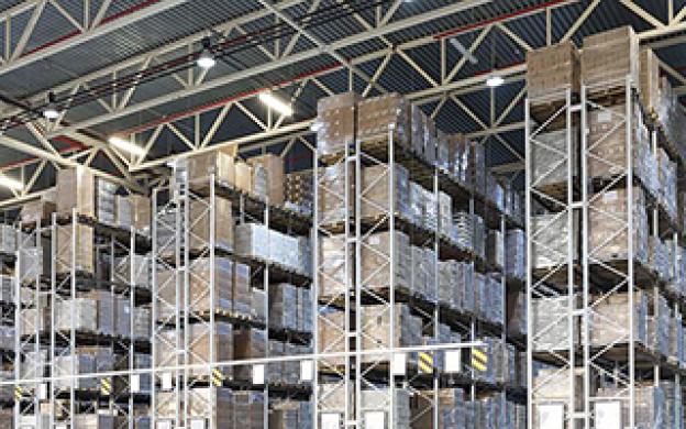 Illuminazione a LED per magazzini